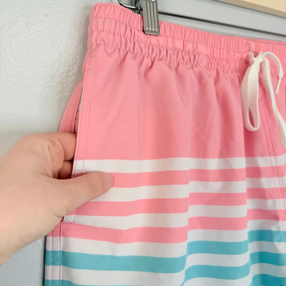 Chubbies Swim Trunks Men's XL Pink Blue Striped Stretch 7 Inch Inseam